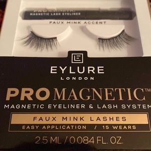 NWOT - new magnetic eyeliner & lash system